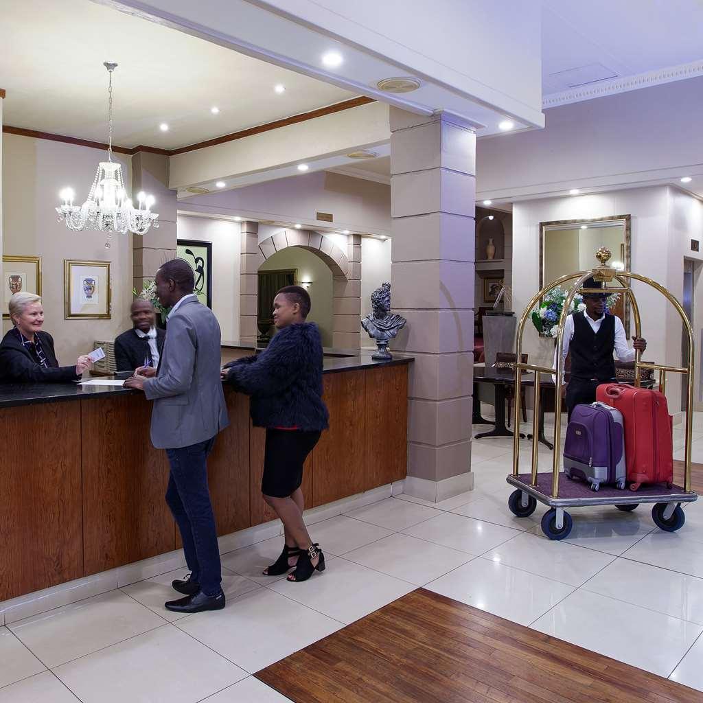 Apollo Hotel Johannesburg Interior photo