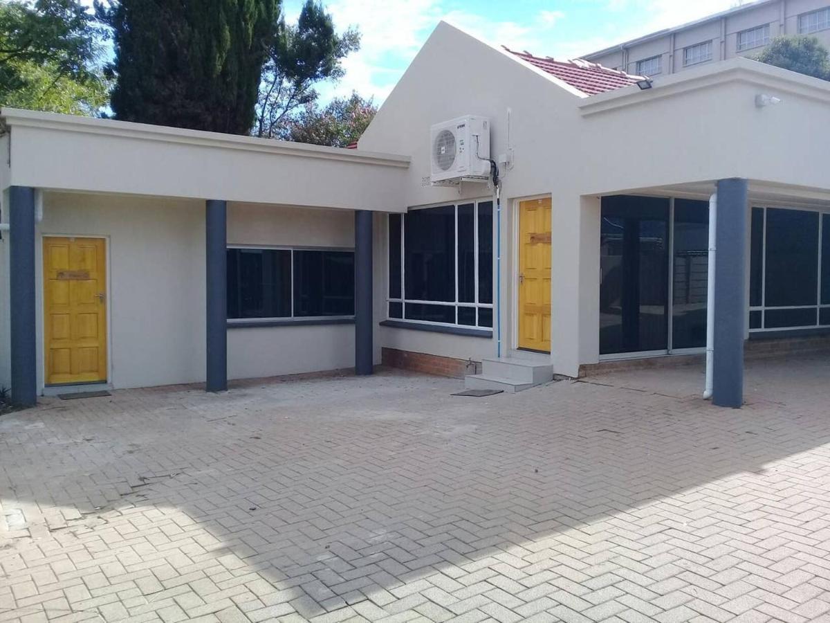 Apollo Hotel Johannesburg Exterior photo